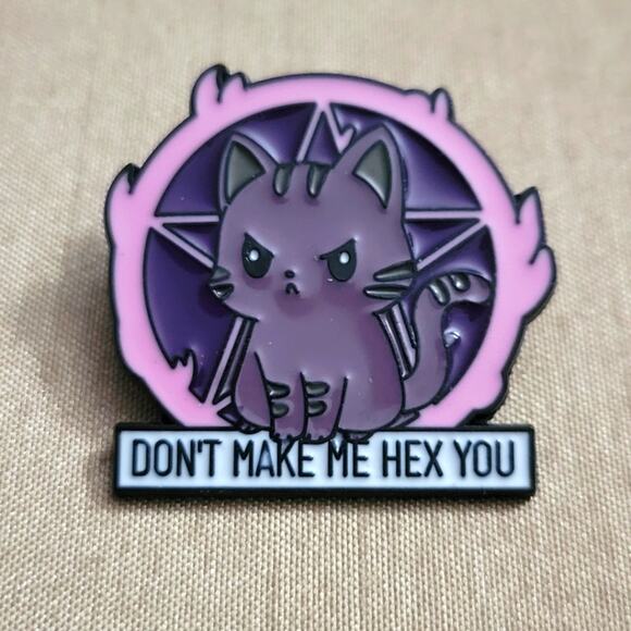 "Don't Make Me Hex You" witchy pastel goth cat & pentagram lapel pin - Picture 1 of 2